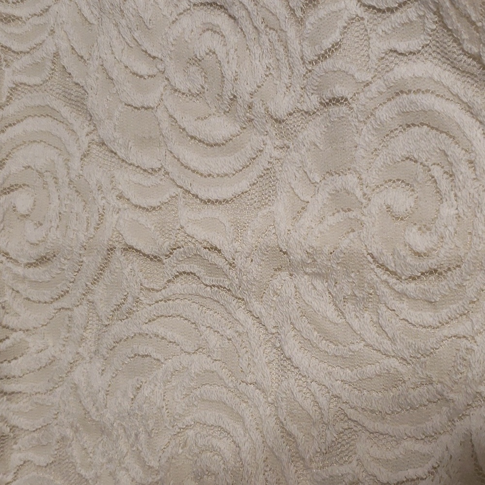 Venus Lace Tank - Picture 2 of 5